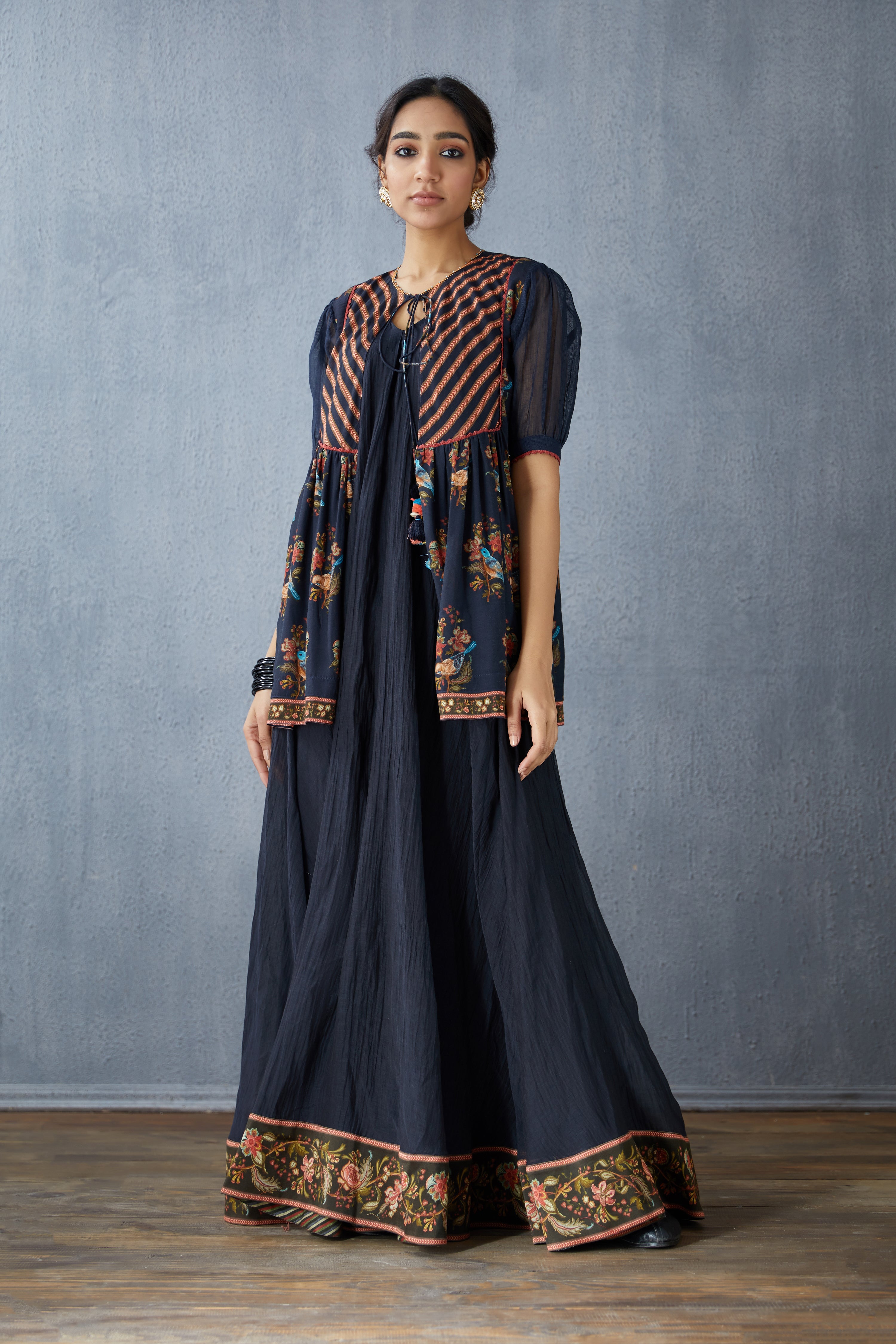 Nisha Chakor Boota Jacket Set