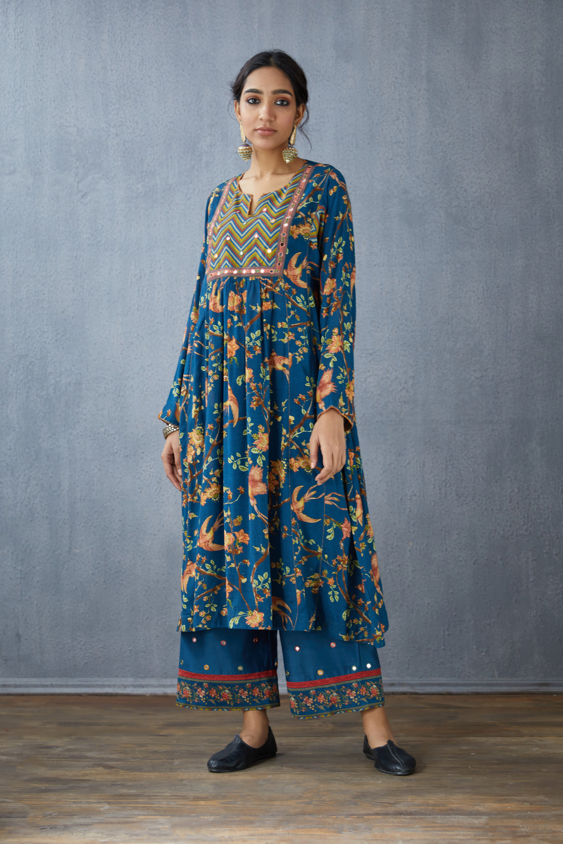 Neelam Tara Kurta Set