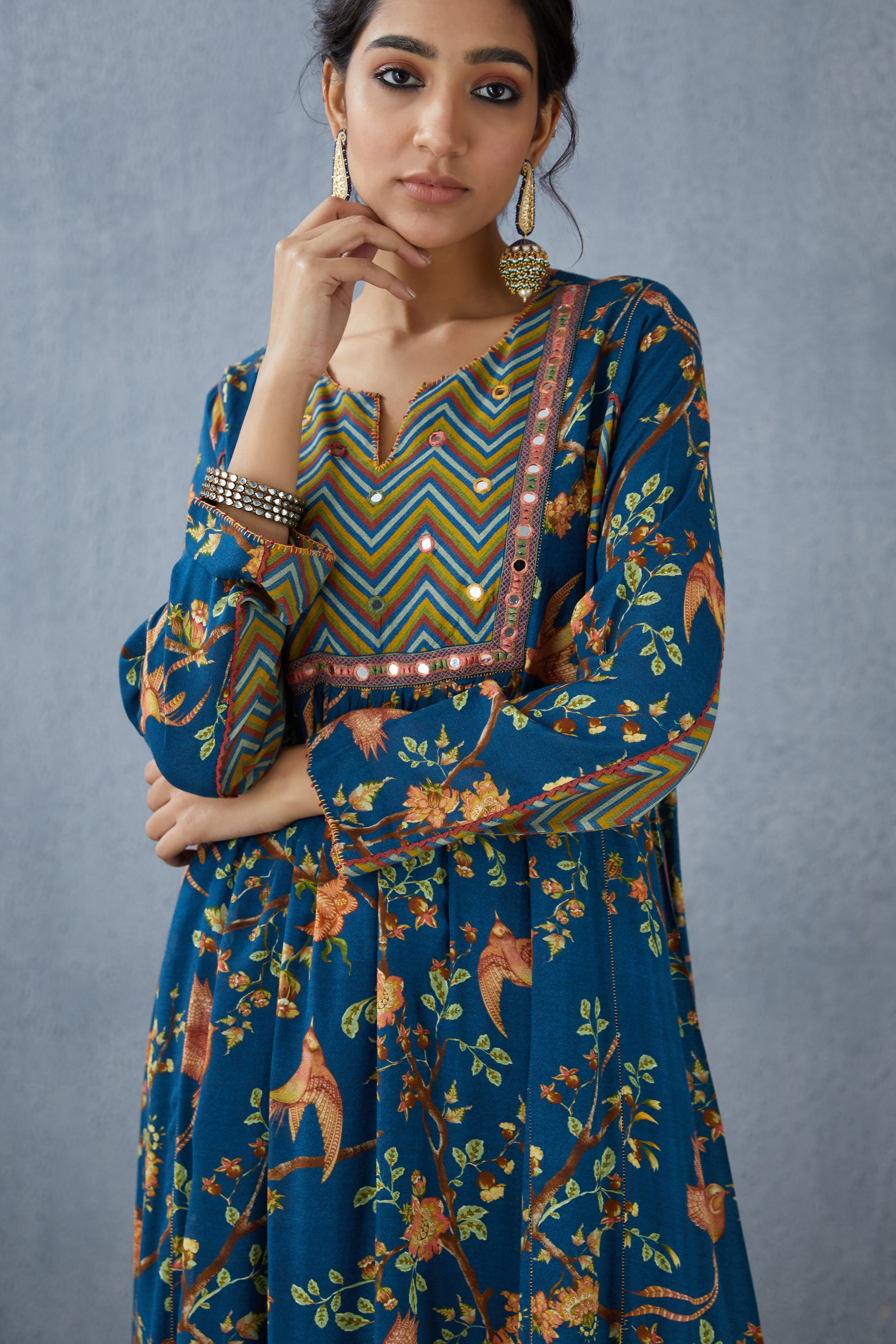 Neelam Tara Kurta Set