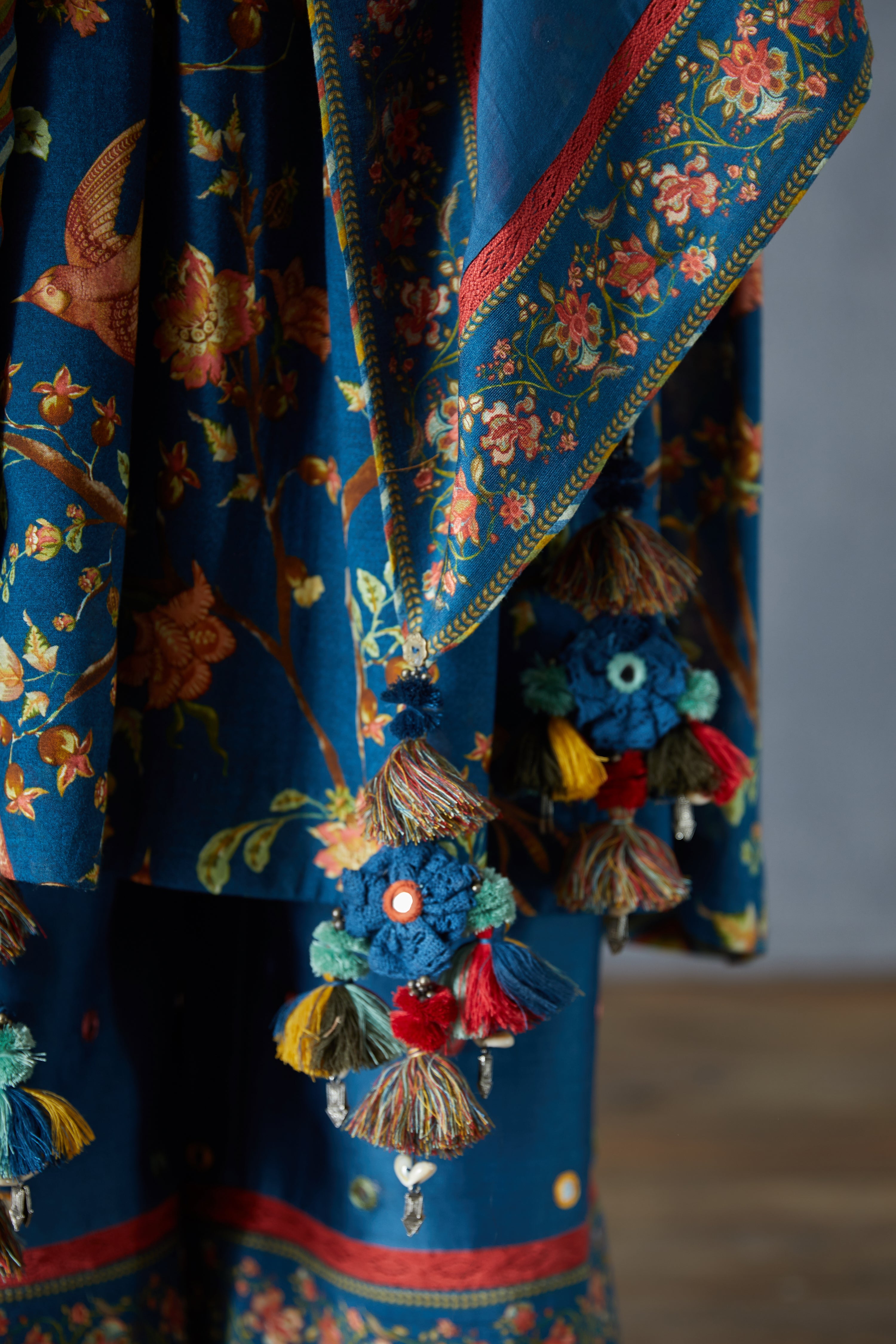 Neelam Tara Kurta Set