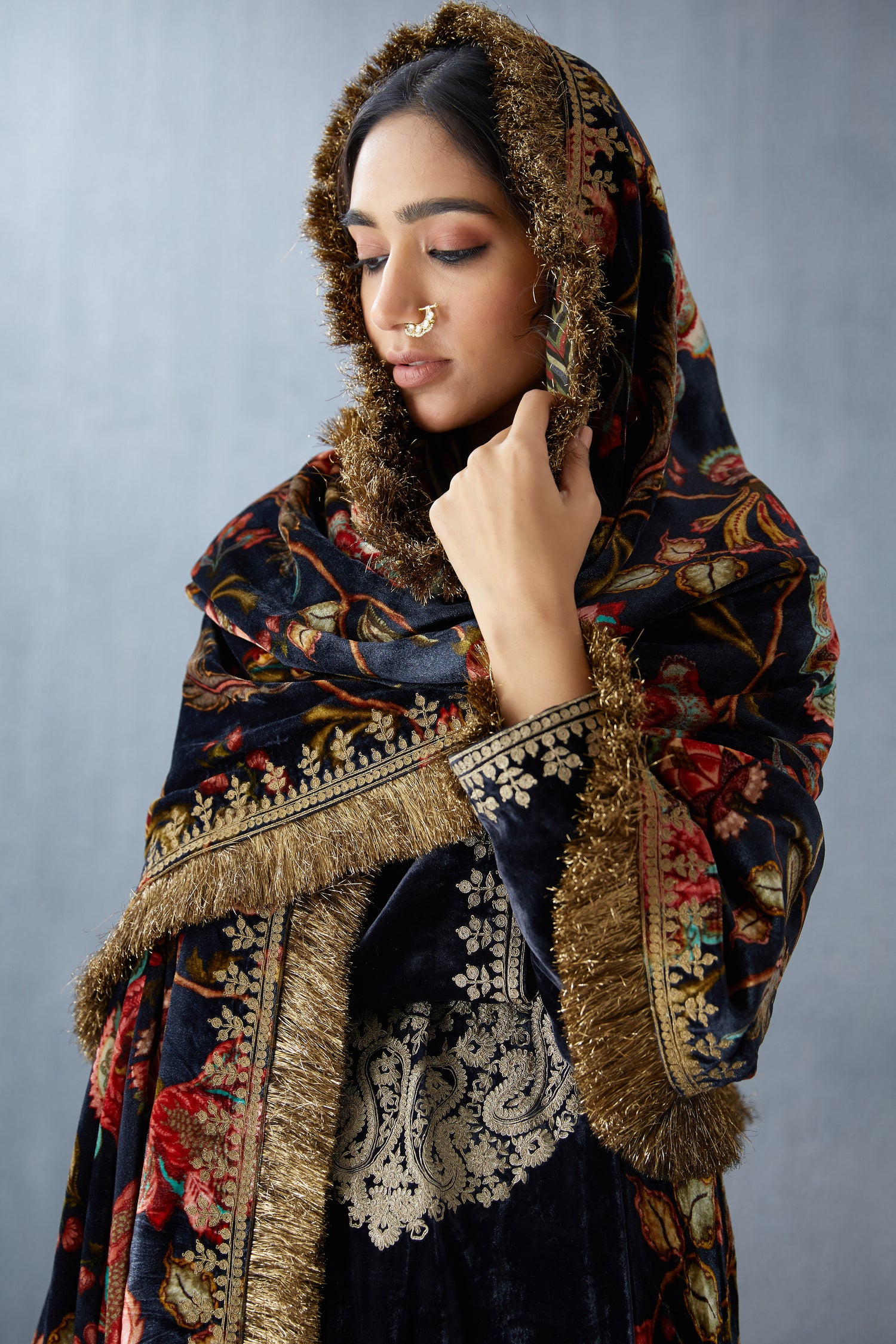 Siyahi Aakifah Sona Jhallar Doshala