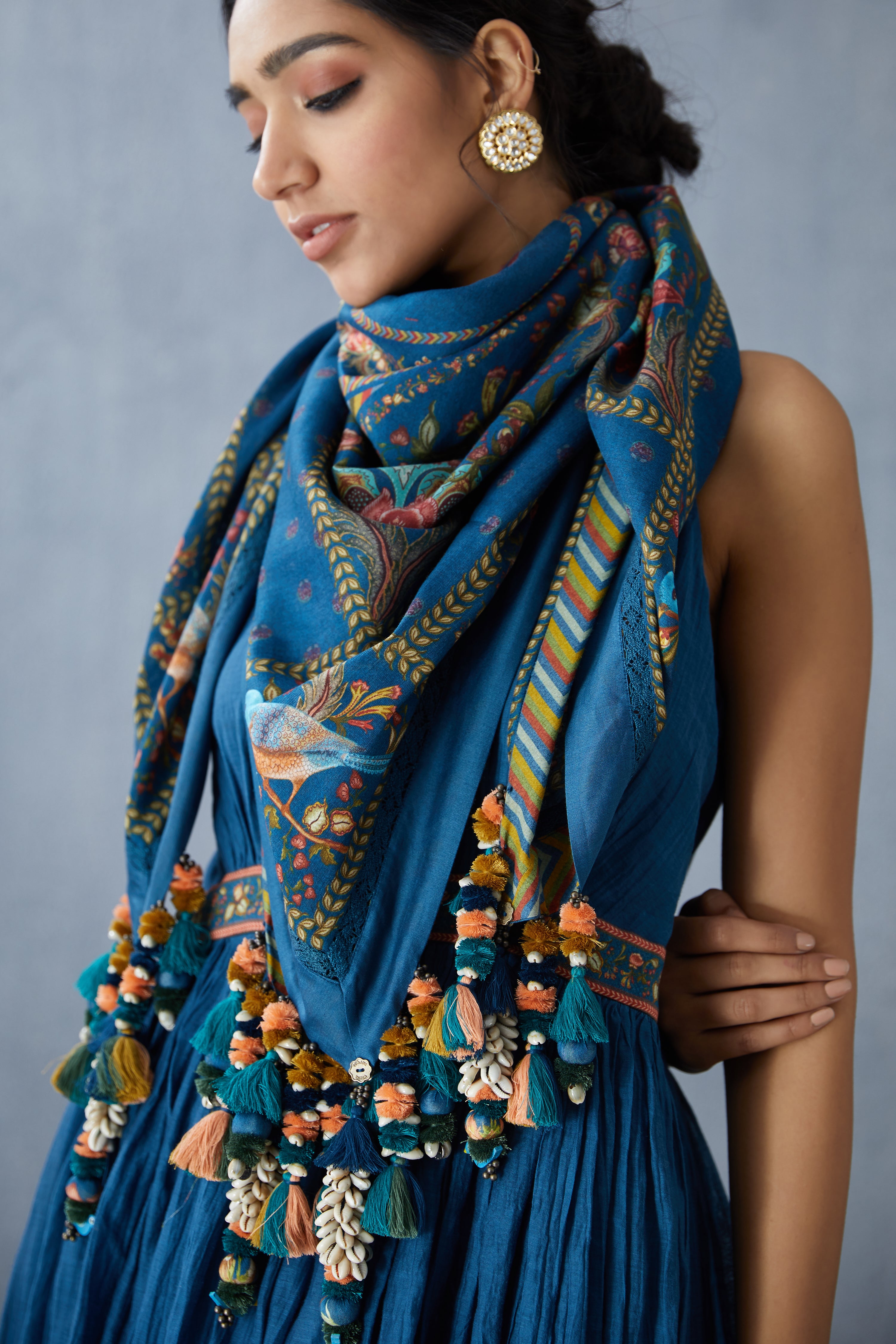 Neelam Chokor Boota Scarf