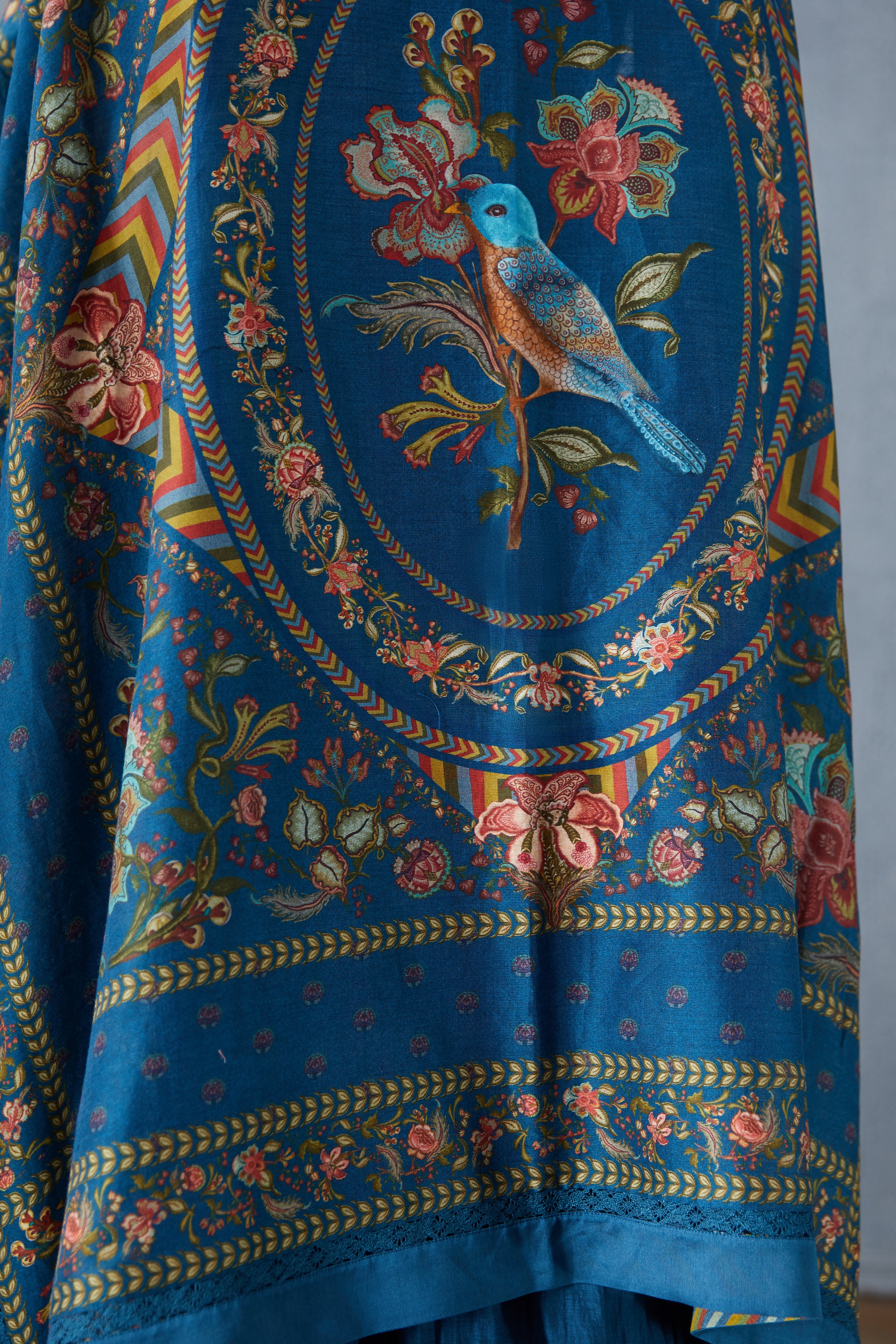 Neelam Chokor Boota Scarf