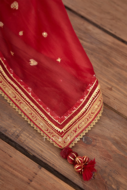 Sindoori Taashi Saree
