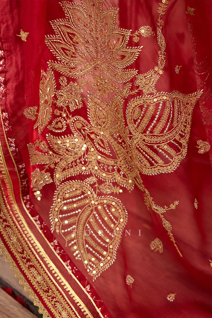 Sindoori Taashi Saree