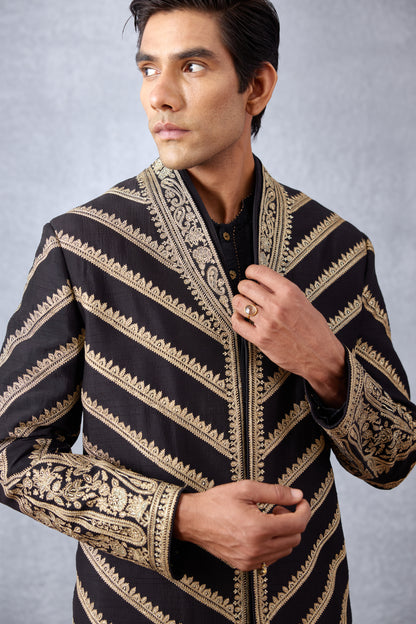 Gulghast Farooq Sherwani