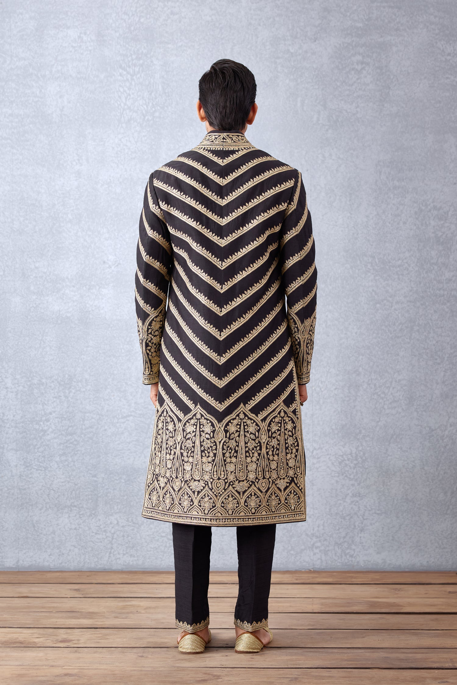 Gulghast Farooq Sherwani Set