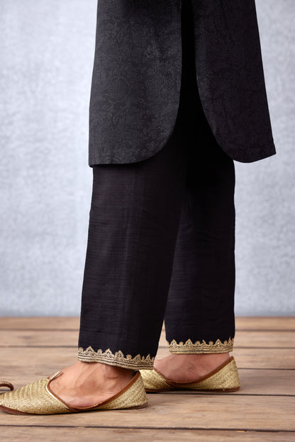 Gulghast Farooq Sherwani Set