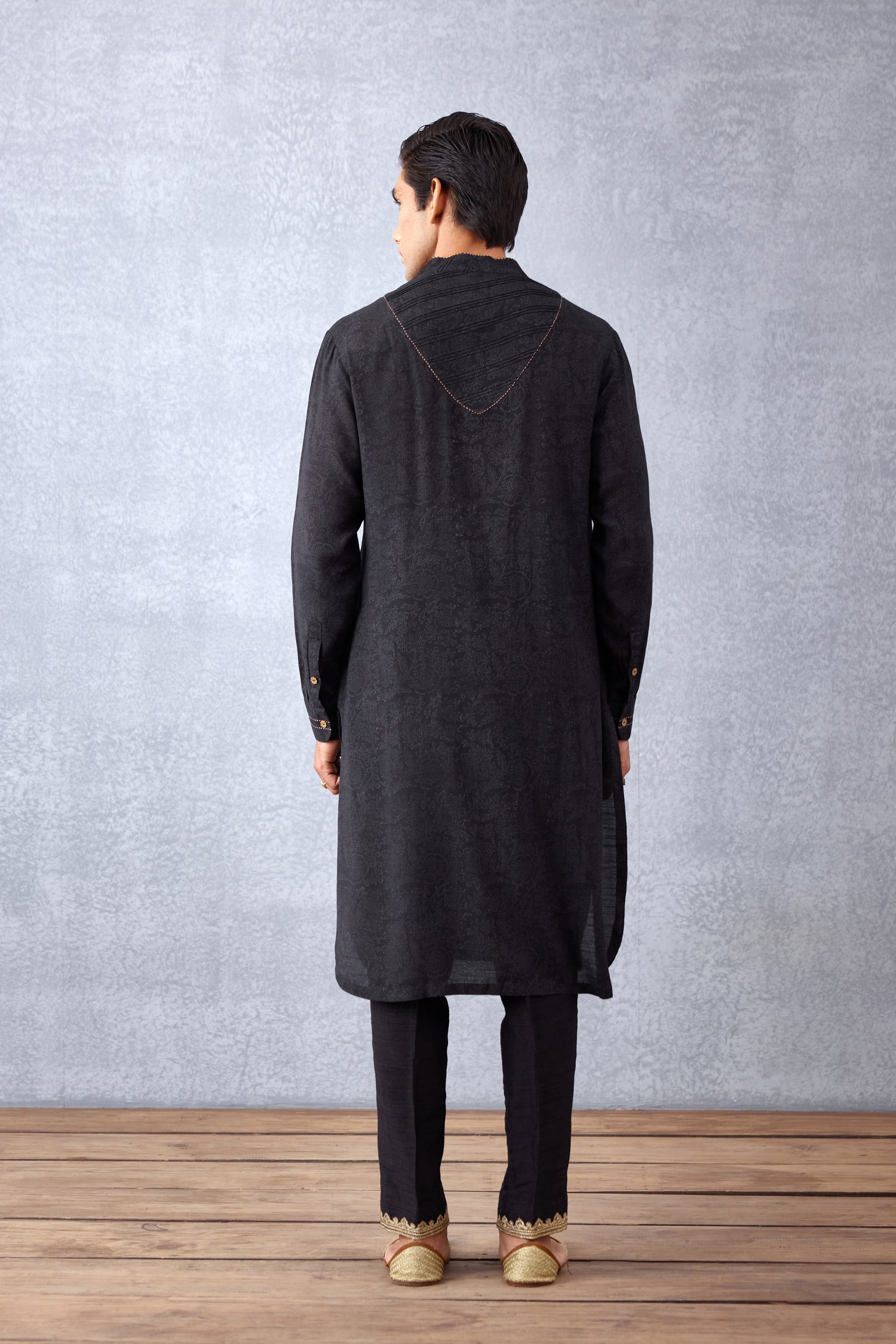 Gulghast Farooq Sherwani Set