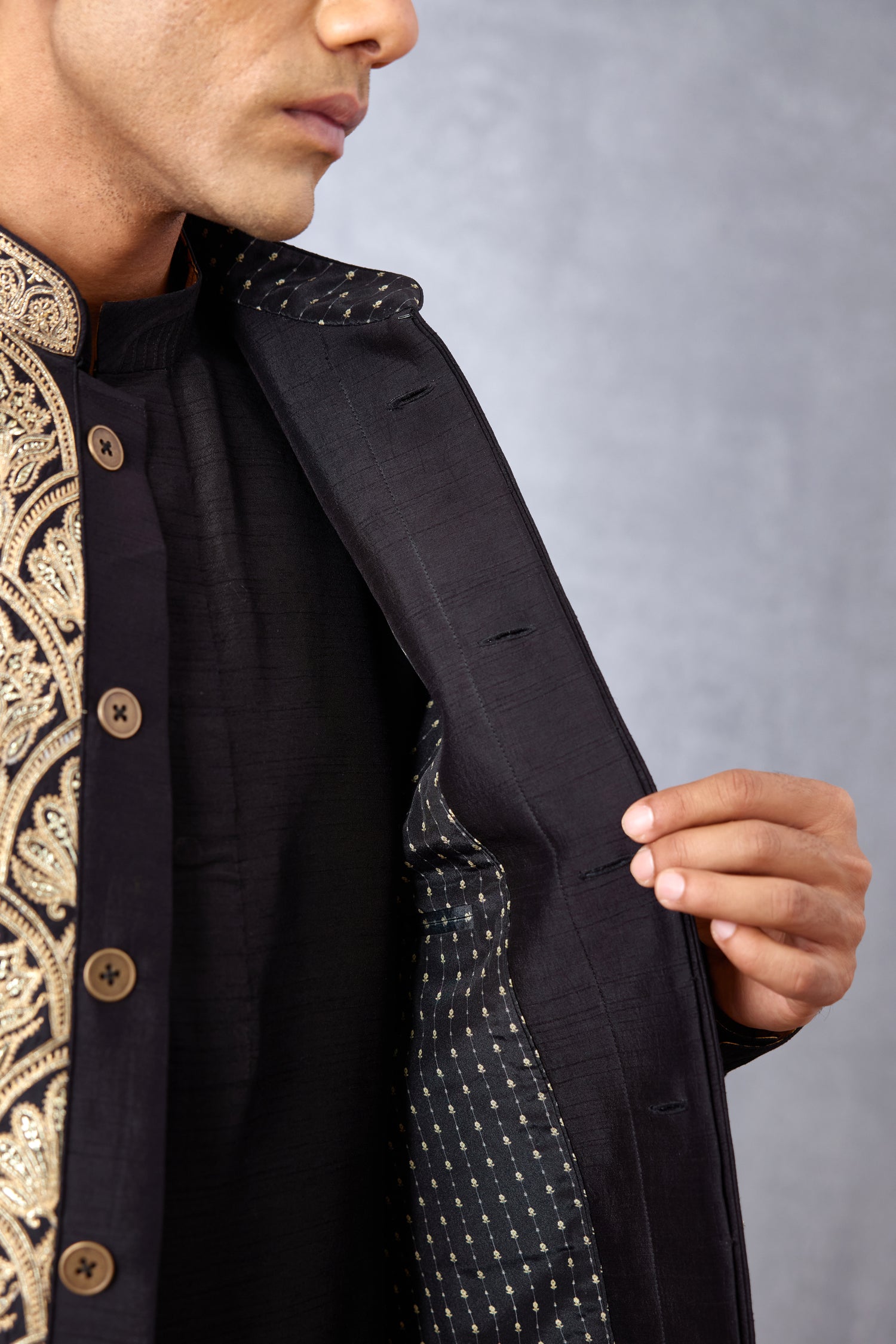 Gulghast Aarnik Bandi Set