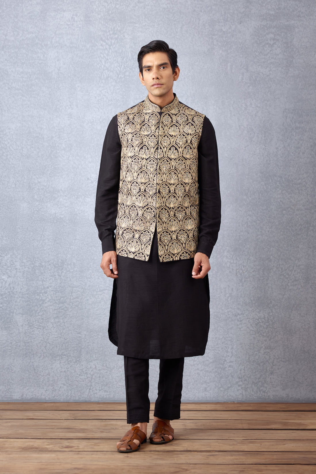 Gulghast Aarnik Bandi Set