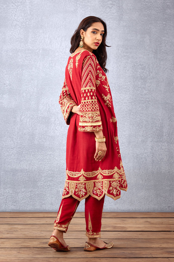 Sindoori Kanak Kurta Set back view