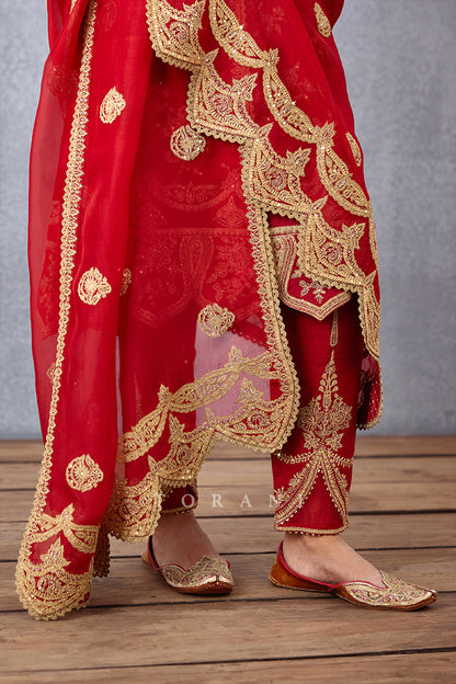 Sindoori Kanak Odhni