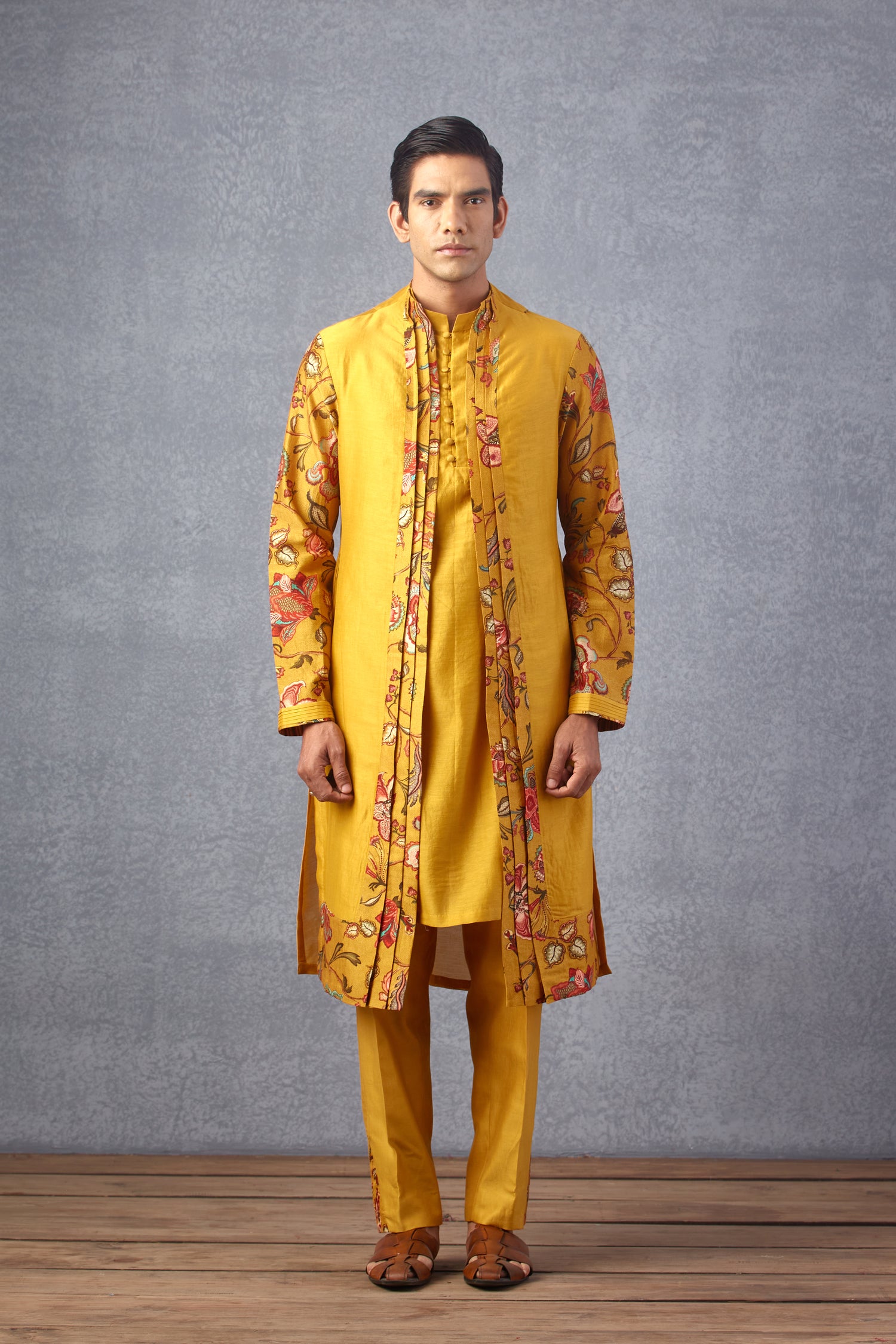 Sunehra Divit Kurta Set