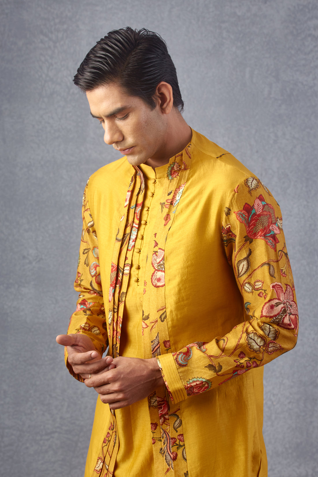 Sunehra Divit Kurta Set