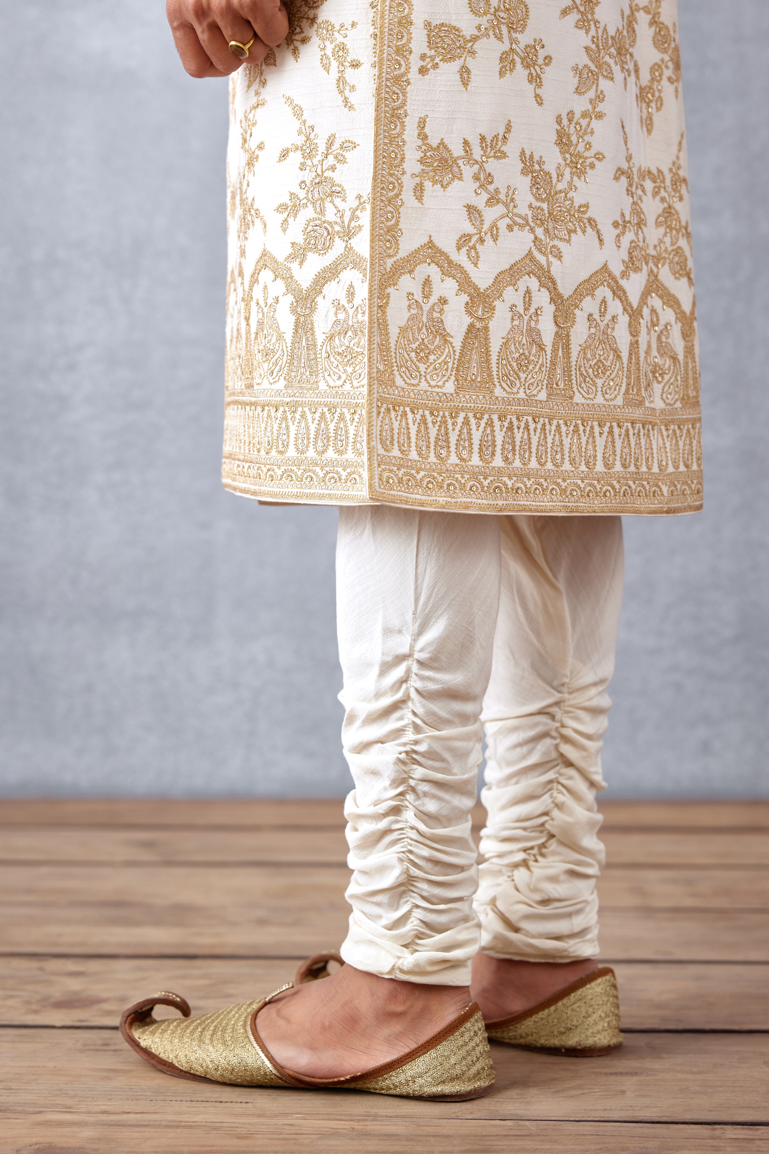 Mogra Tarush Sherwani Set