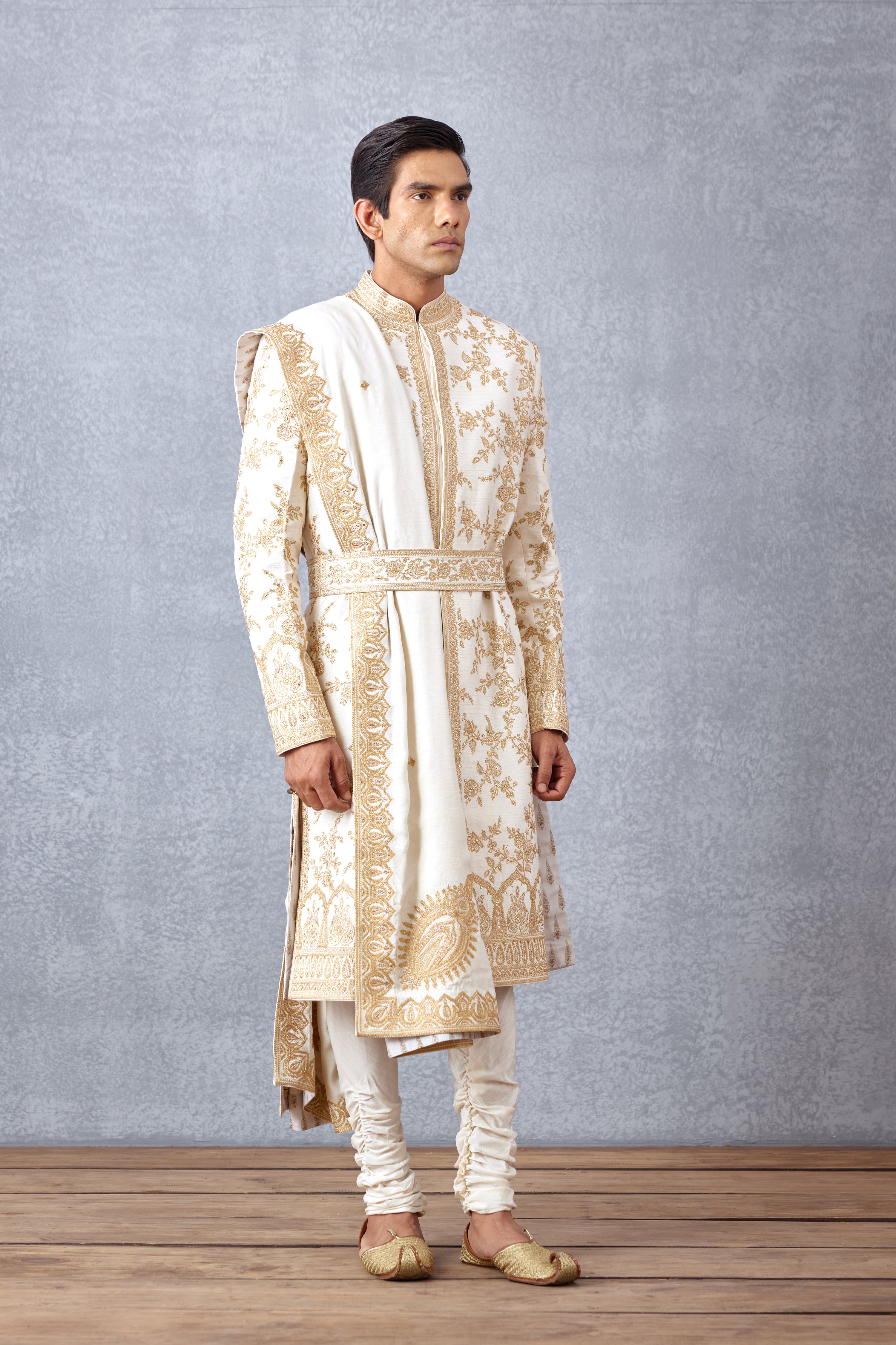 Mogra Tarush Sherwani Set