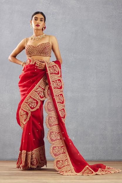 Sindoori Yashaswini Saree
