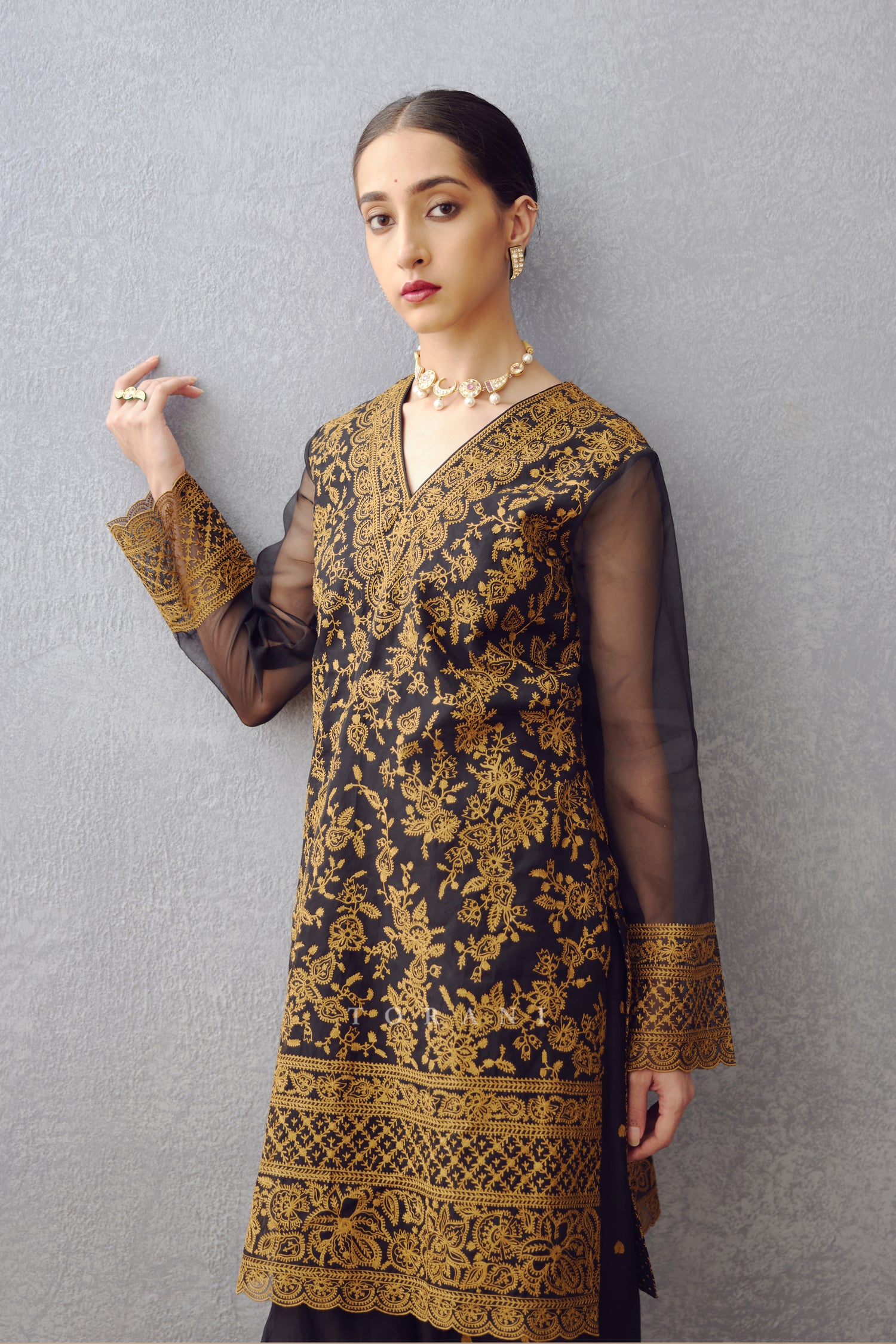 Gulghast Meena Kurta Set