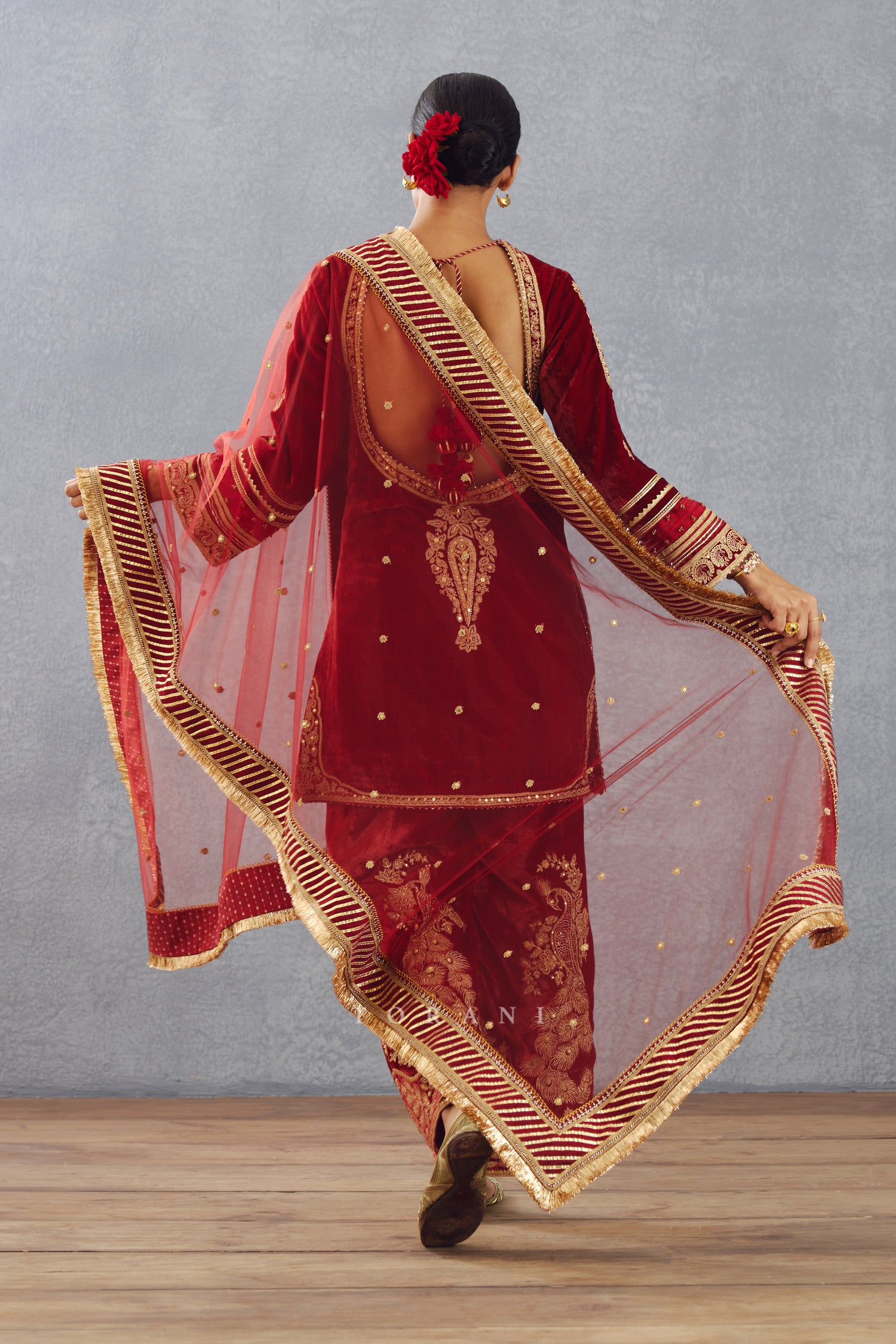 Sindoori Yoshita Kurta Set with dupatta