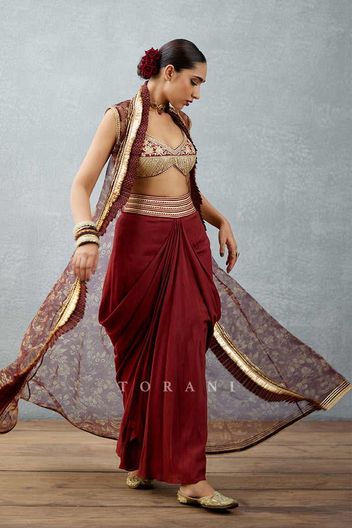 Gulnar Nazreen Cape Set