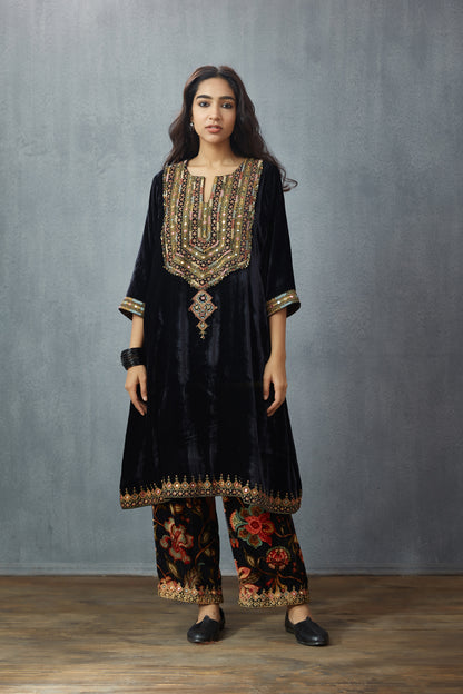 MAKHMAL NOHREEN KURTA SET