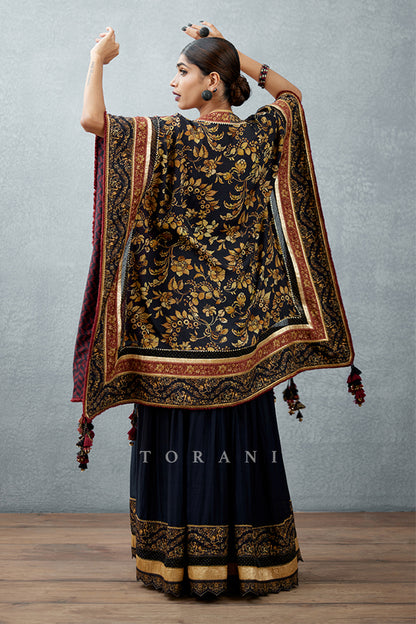 Gulghast Inarah Cape Set