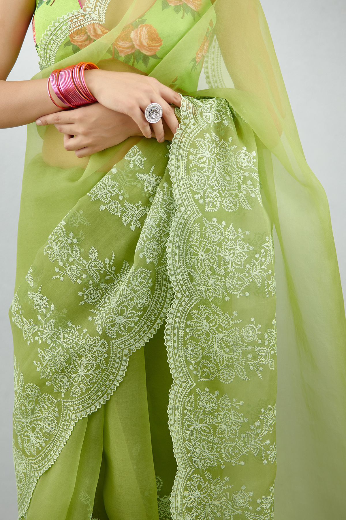 Medhini Reddy in Angoori Vaapika Ishwari Saree Set