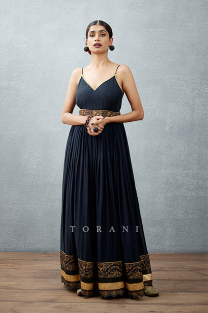 Gulghast Inarah Cape Set