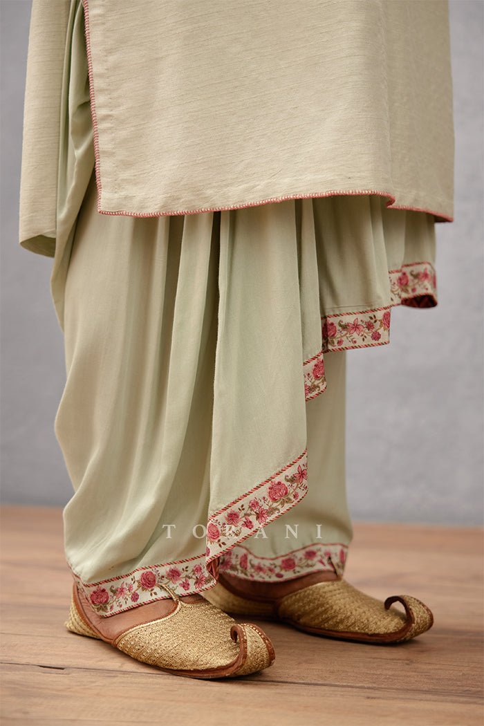 Jaituni Yagna Dhoti Set