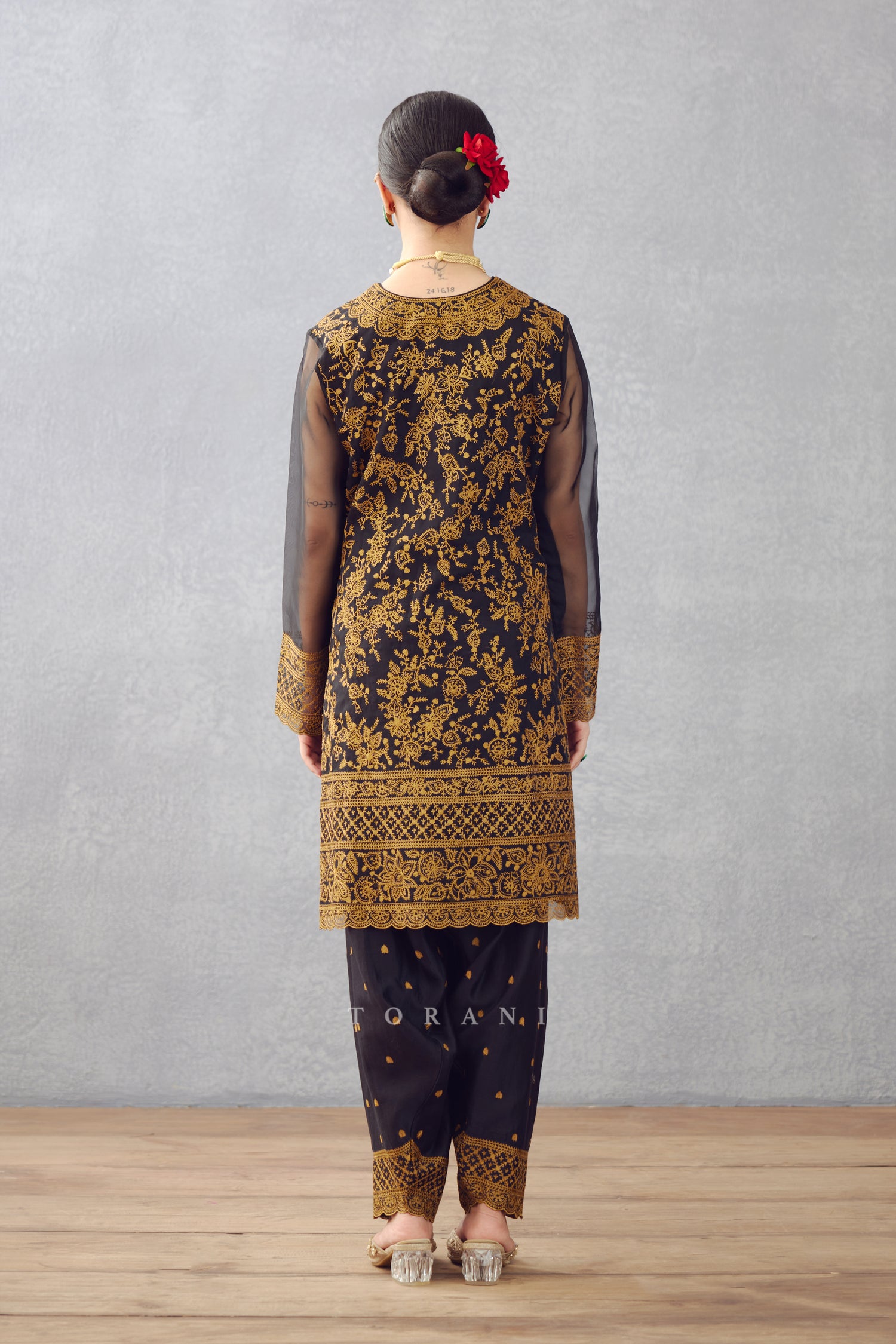Gulghast Meena Kurta Set
