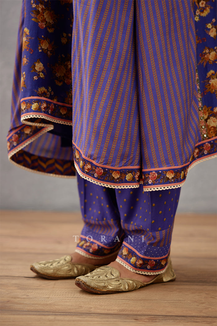 Jamuni Bushra Kurta Set