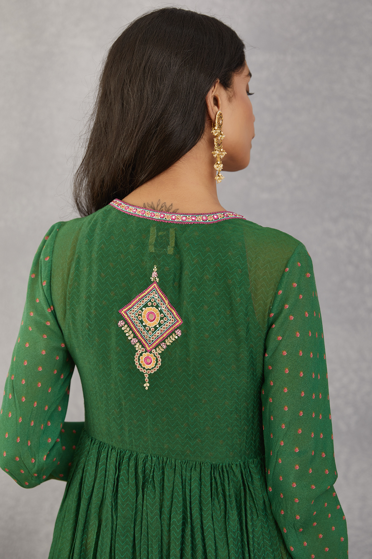 Panna Mariyam Cape Set