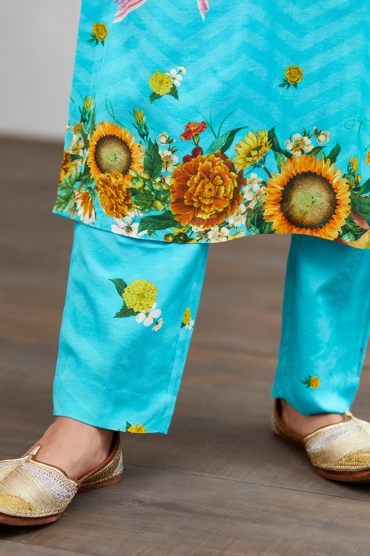 Digital printed straight kurta set for her