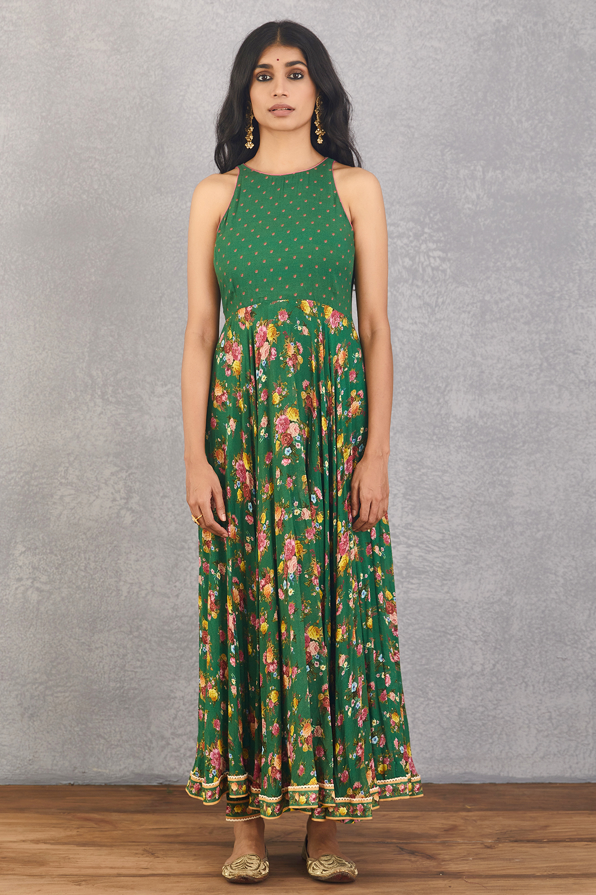 Panna Mariyam Cape Set