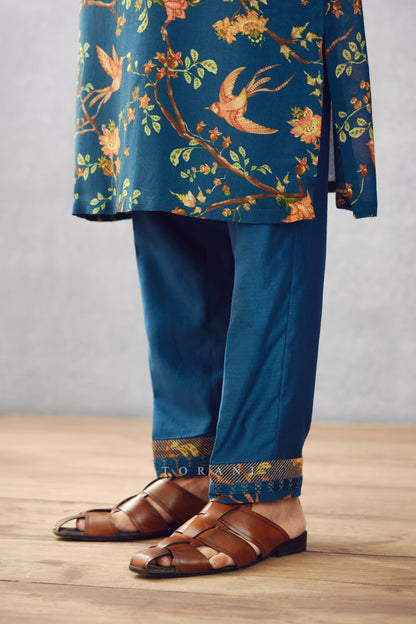 Neelam Ashvath Kurta Set