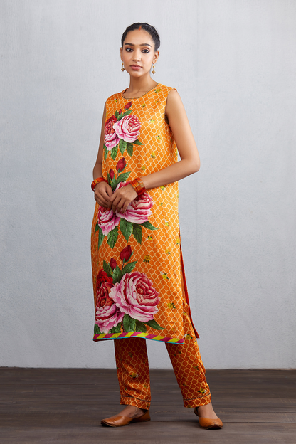 Santree Ikjot Kurta Set