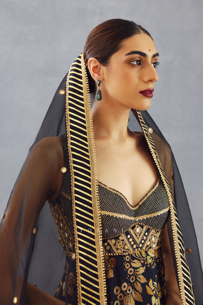 Gulghast Rabia Odhni