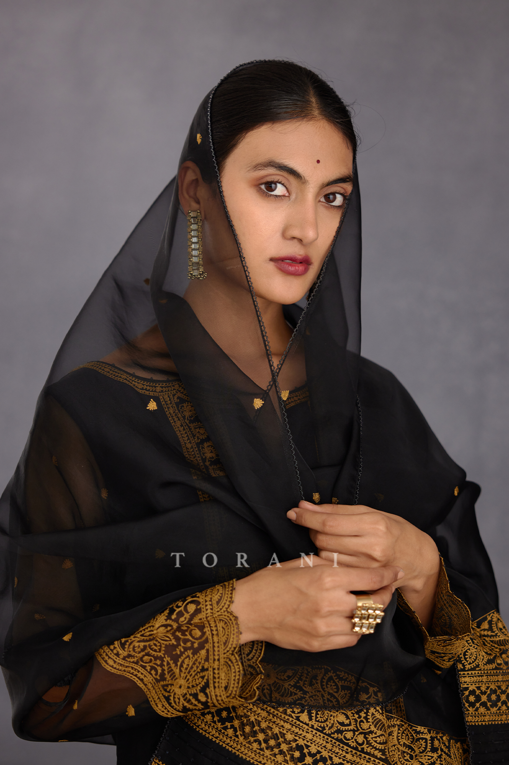 Gulghast Abhra Odhni