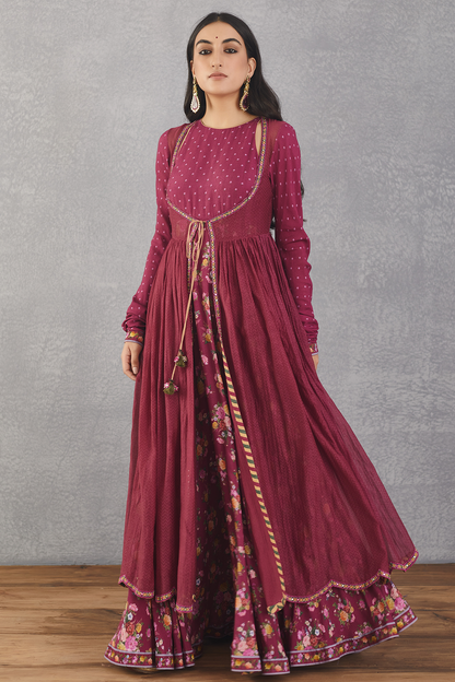 Manika Mariyam Cape Set