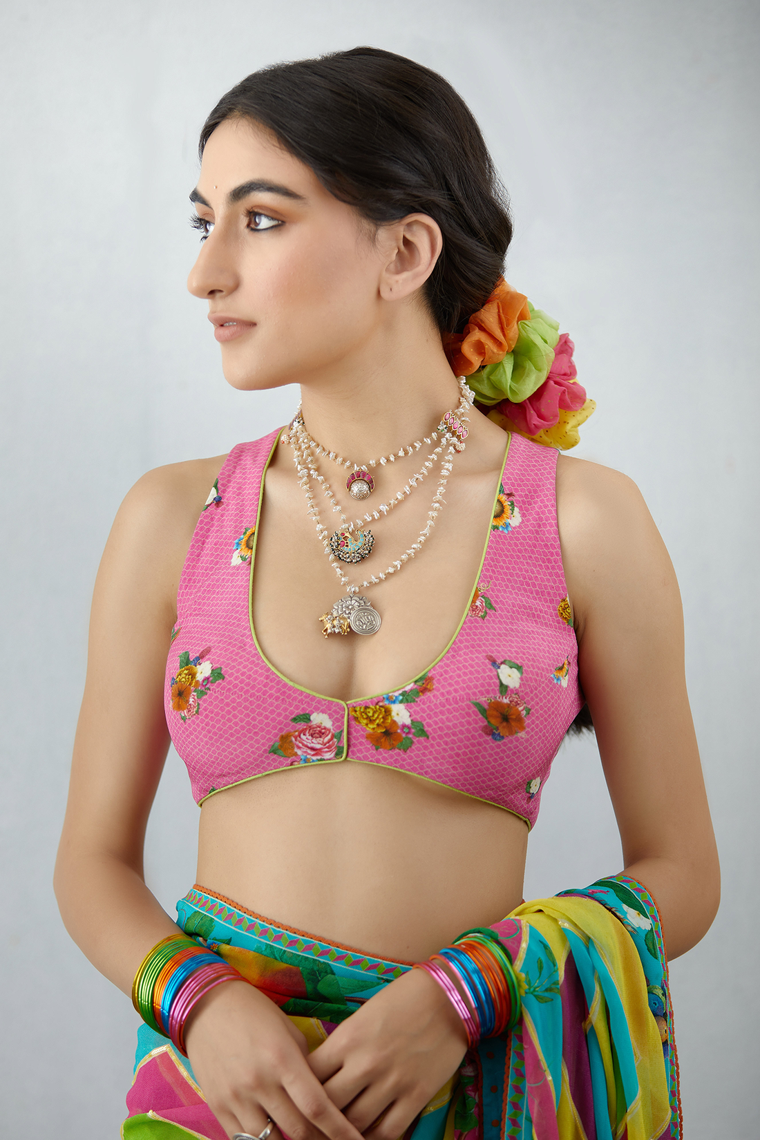 Sleeveless blouse in Silk Crepe