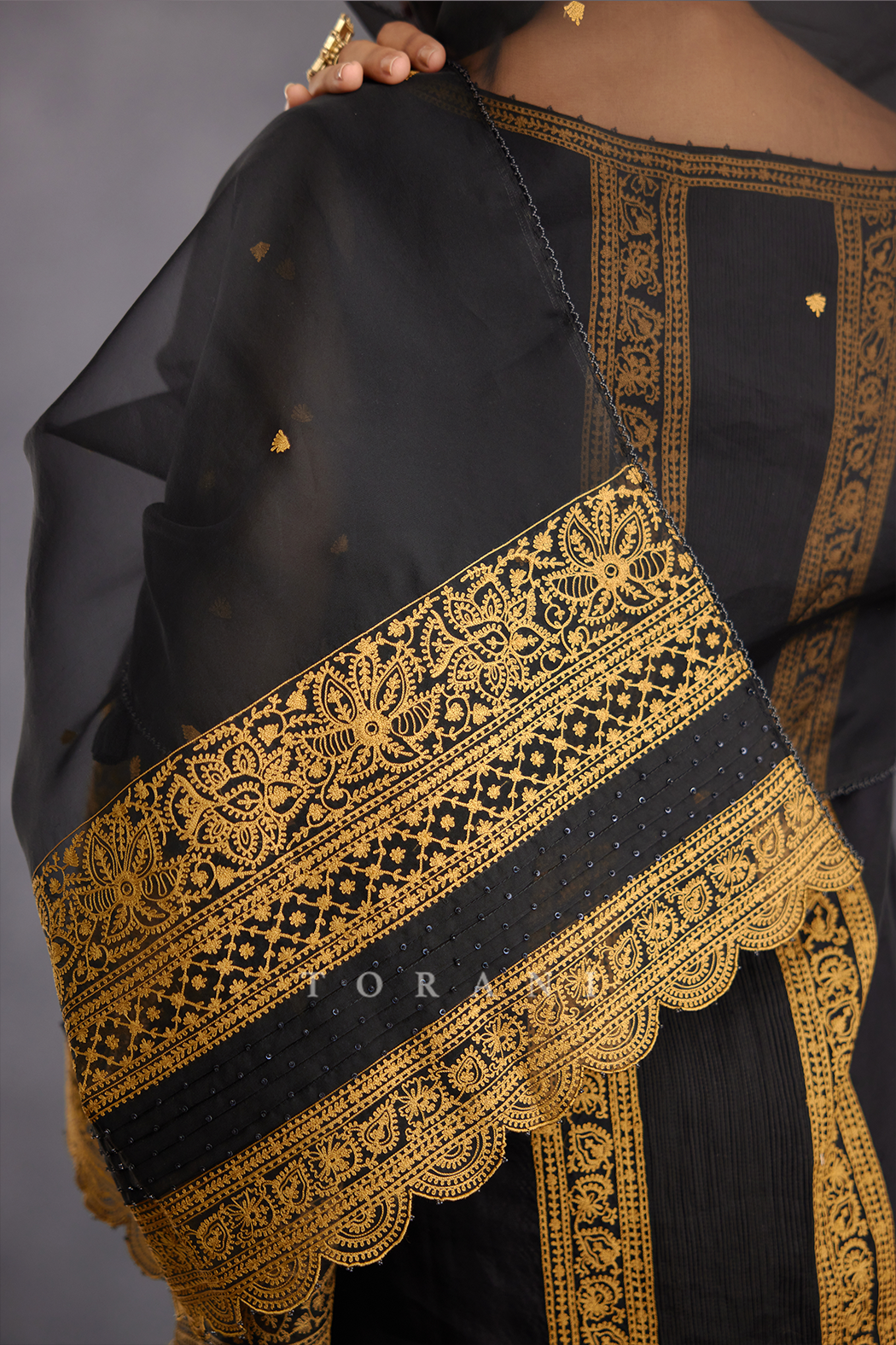 Gulghast Abhra Kurta Set