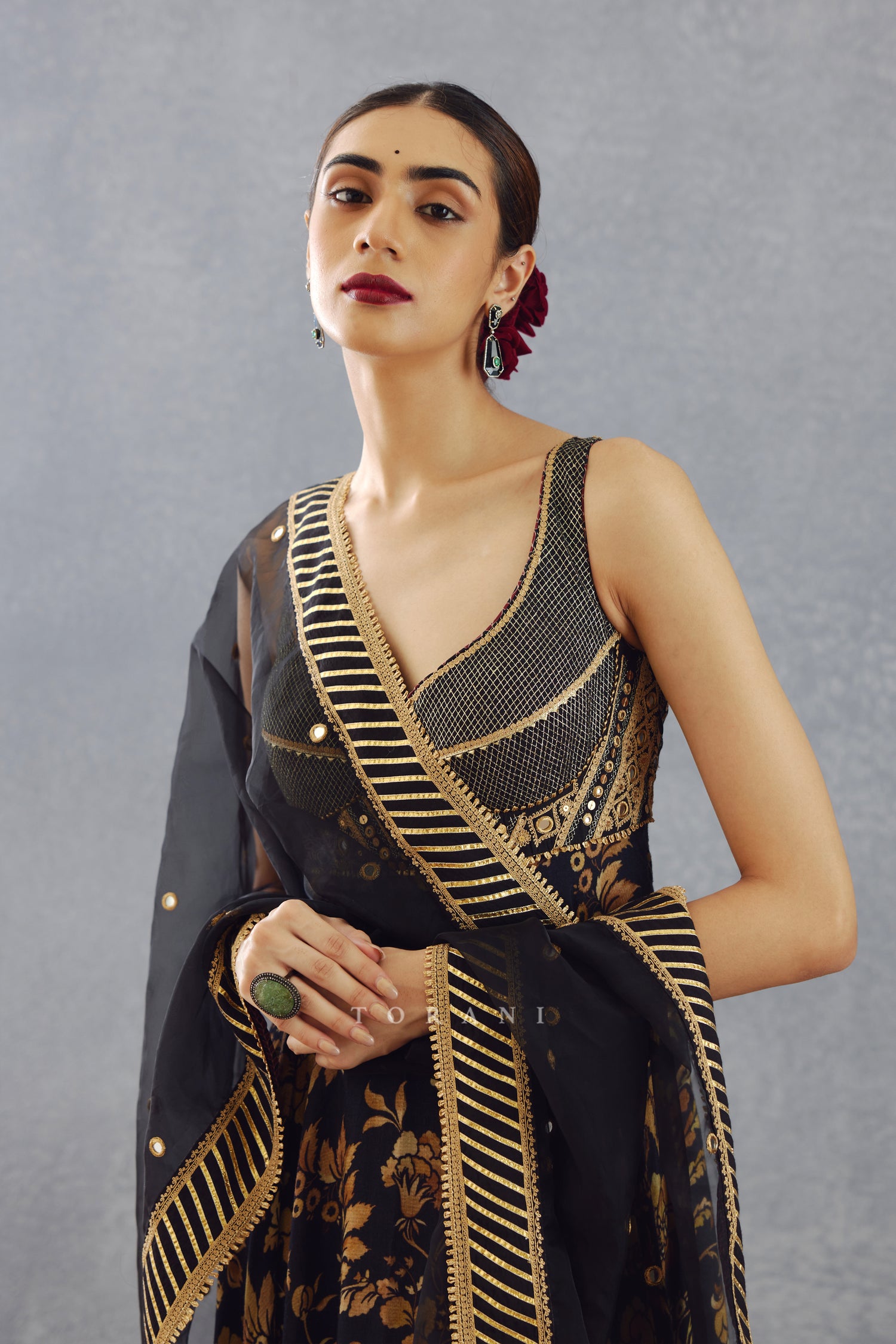 Gulghast Rabia Odhni