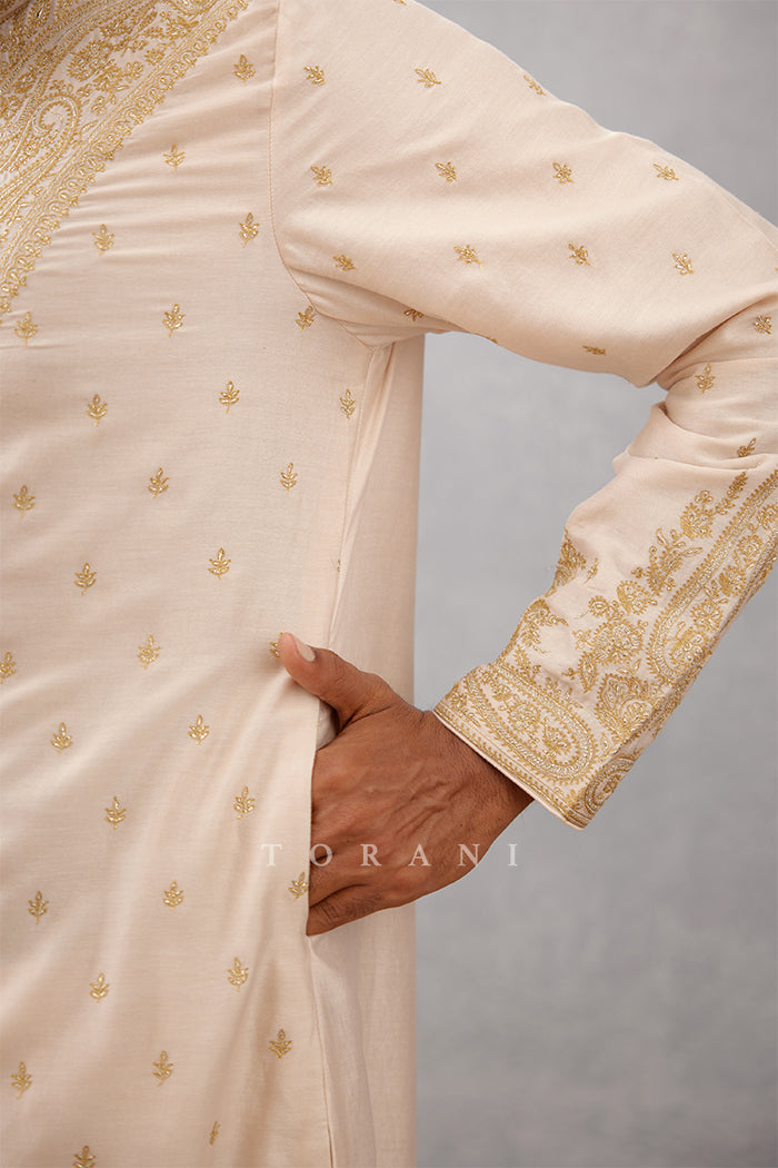 Mogra Aabid Kurta Set