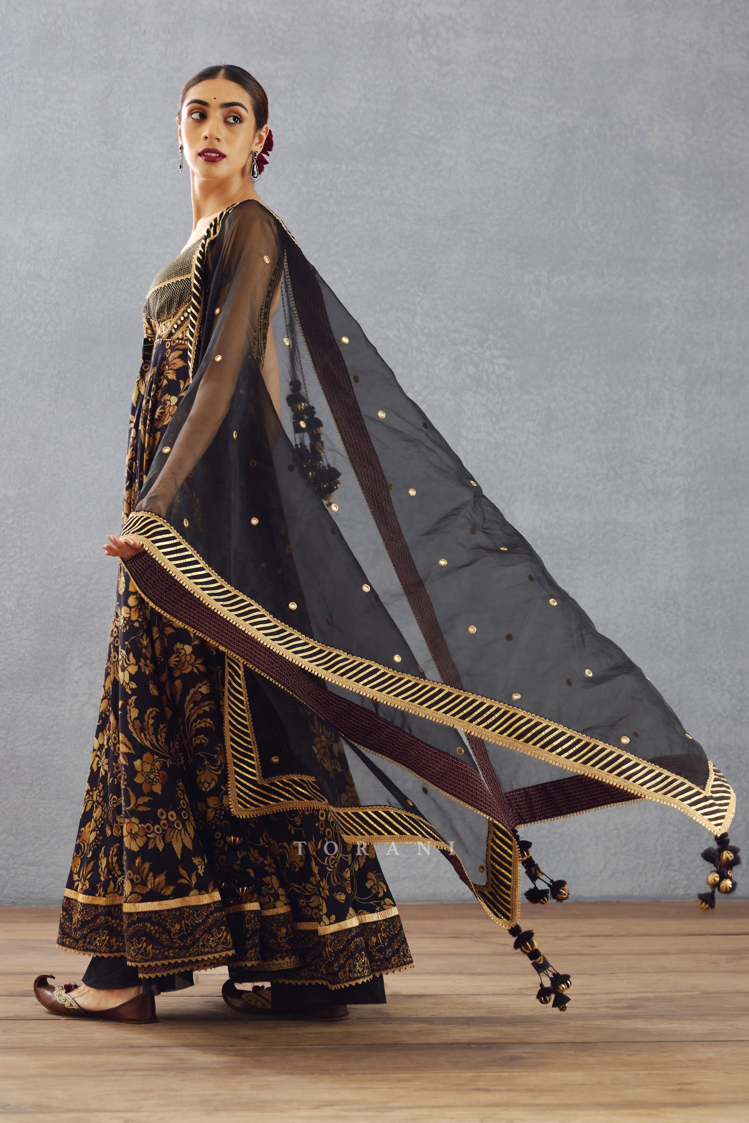 Gulghast Rabia Odhni