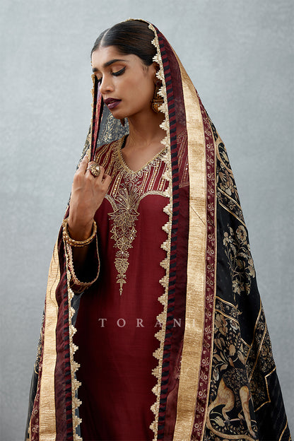 Gulghast Shiraz Kurta Set