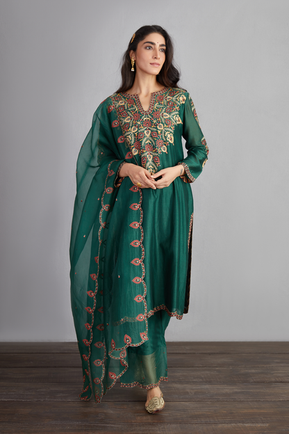 Sheesham Sehmat Kurta Set