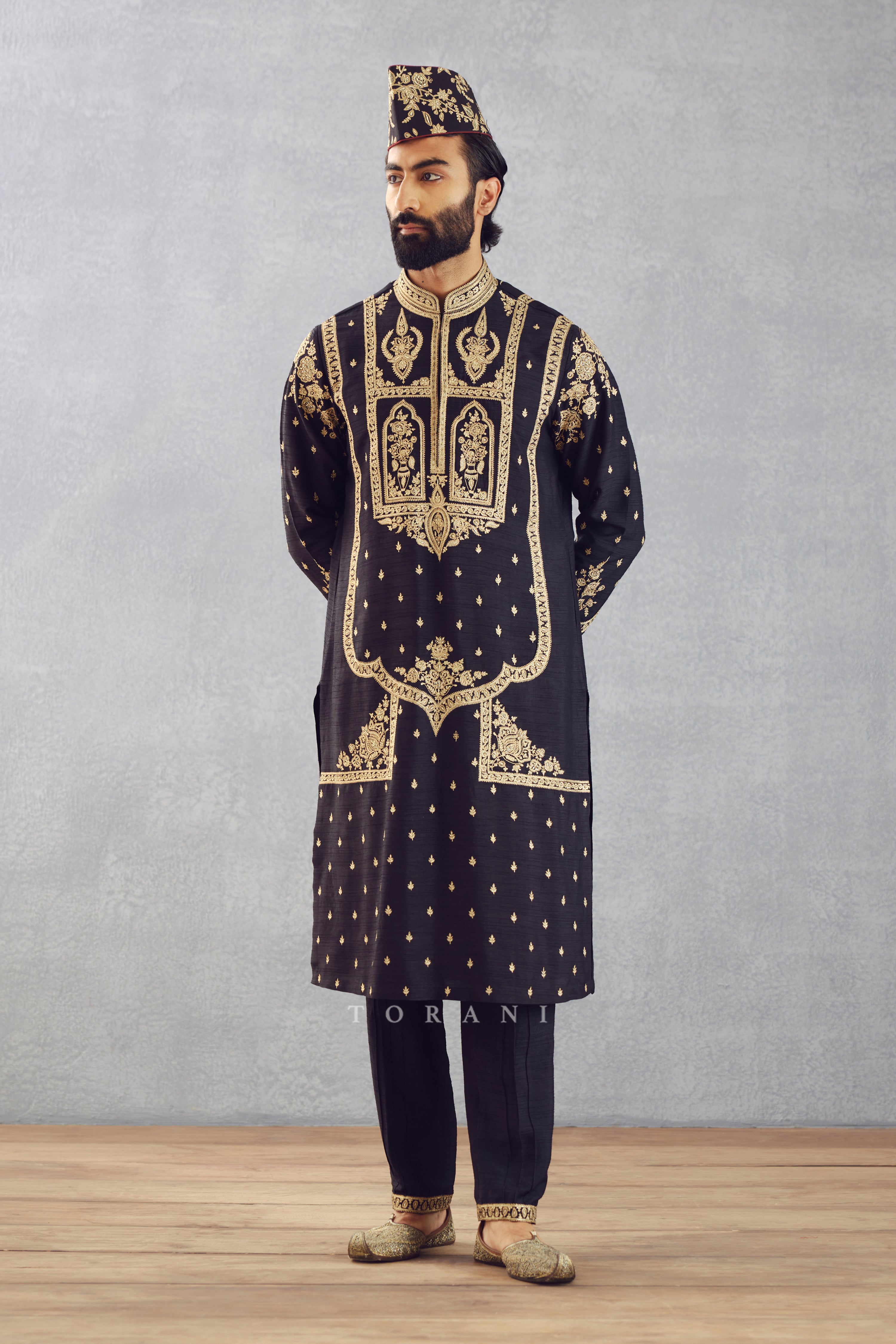 Gulghast Amogh Kurta Set