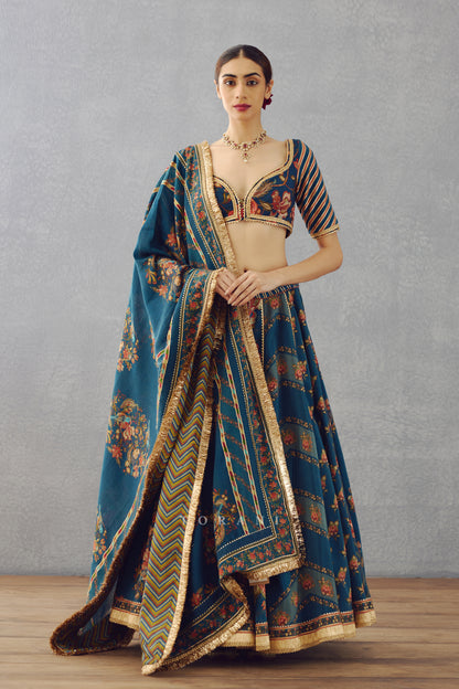 Neelam Waheeda Lehenga Set