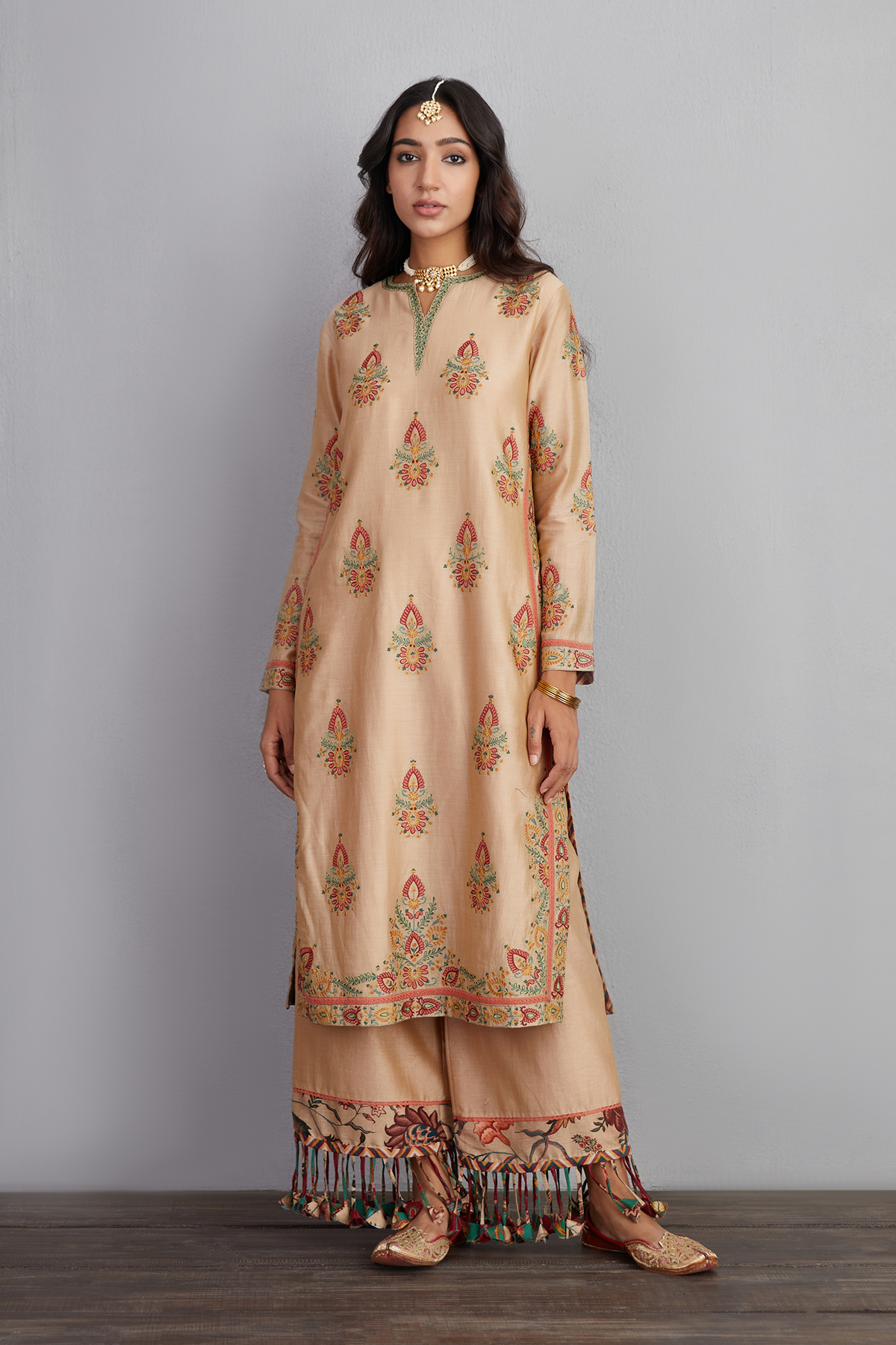 Chandan Falgun Kurta Set